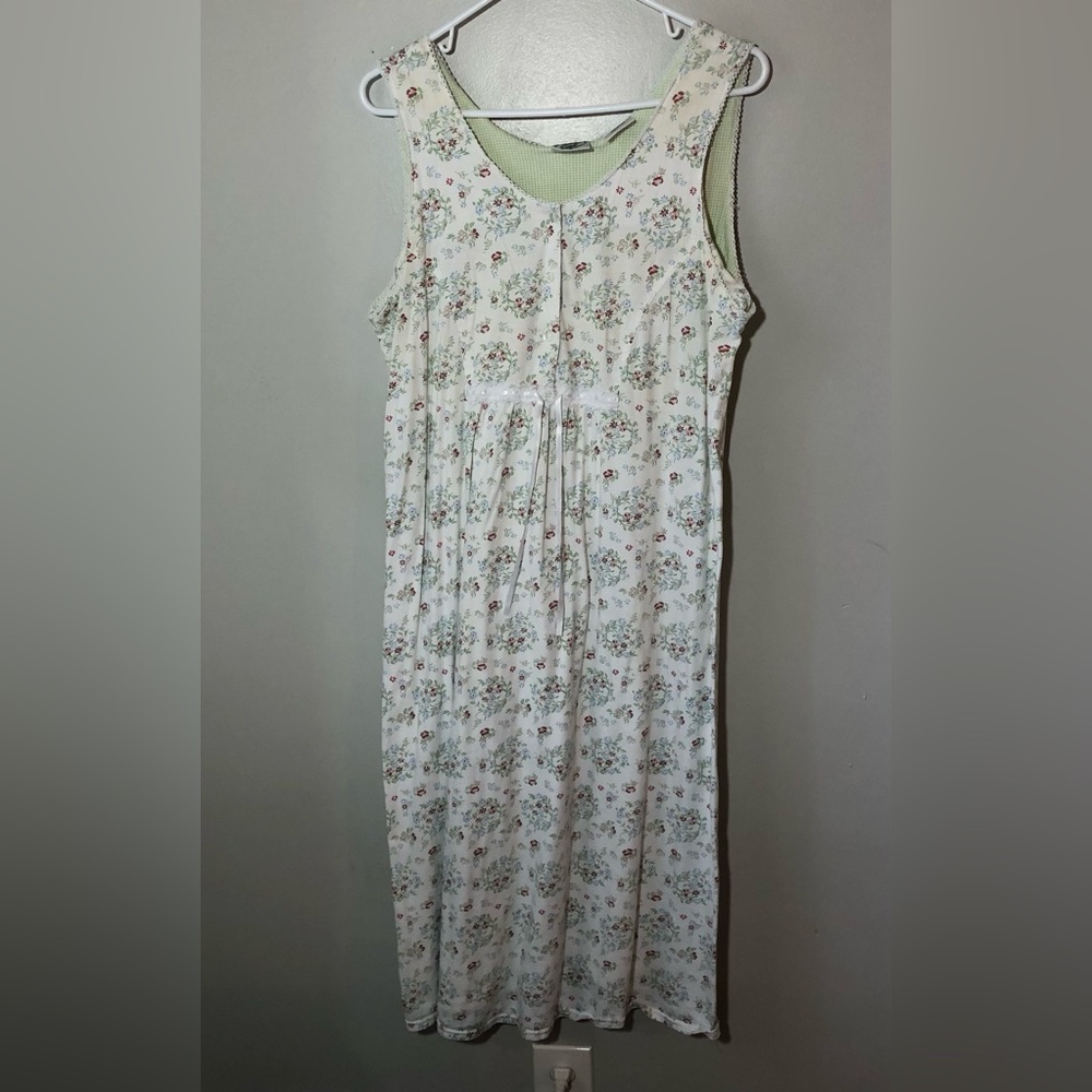 Laura Ashley vintage classic cotton nightgown patio dress dainty floral cottage